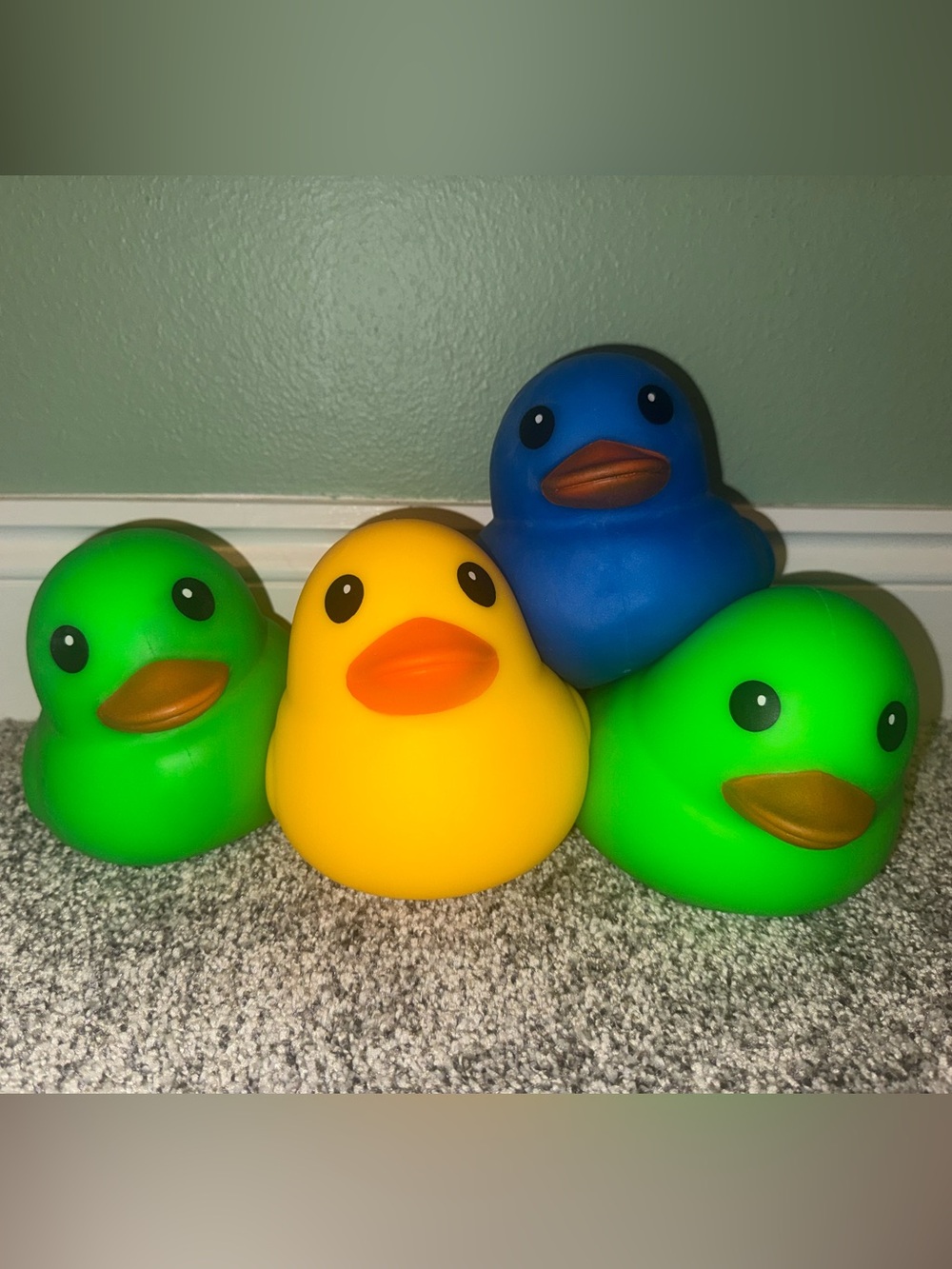 Viral Giant Rubber Duck Laffy Quacks Squishy Toys Set of 4